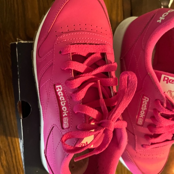 Shoes - Picture 3 of 3